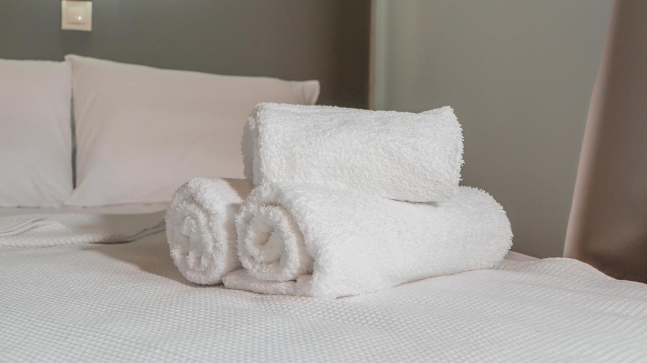 Spitakia-Cozy & Comfy Apartments 10Minutes From The Airport Artemida  Ngoại thất bức ảnh