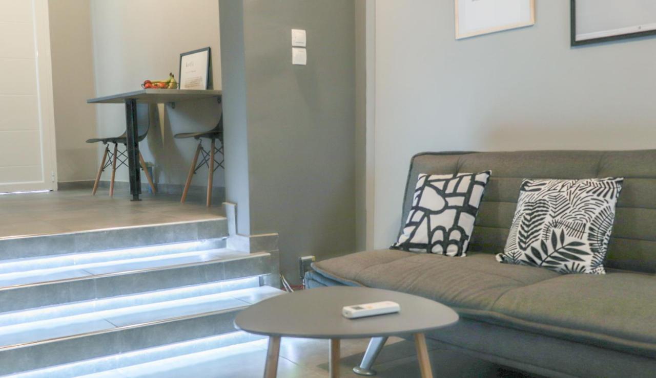 Spitakia-Cozy & Comfy Apartments 10Minutes From The Airport Artemida  Ngoại thất bức ảnh