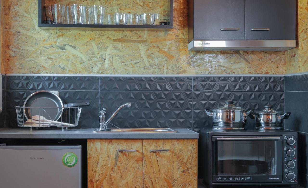 Spitakia-Cozy & Comfy Apartments 10Minutes From The Airport Artemida  Ngoại thất bức ảnh
